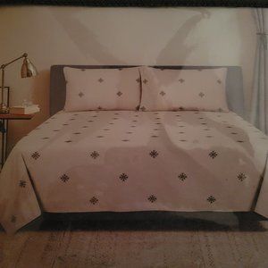 100% cotton embroidered queen bed sheet set